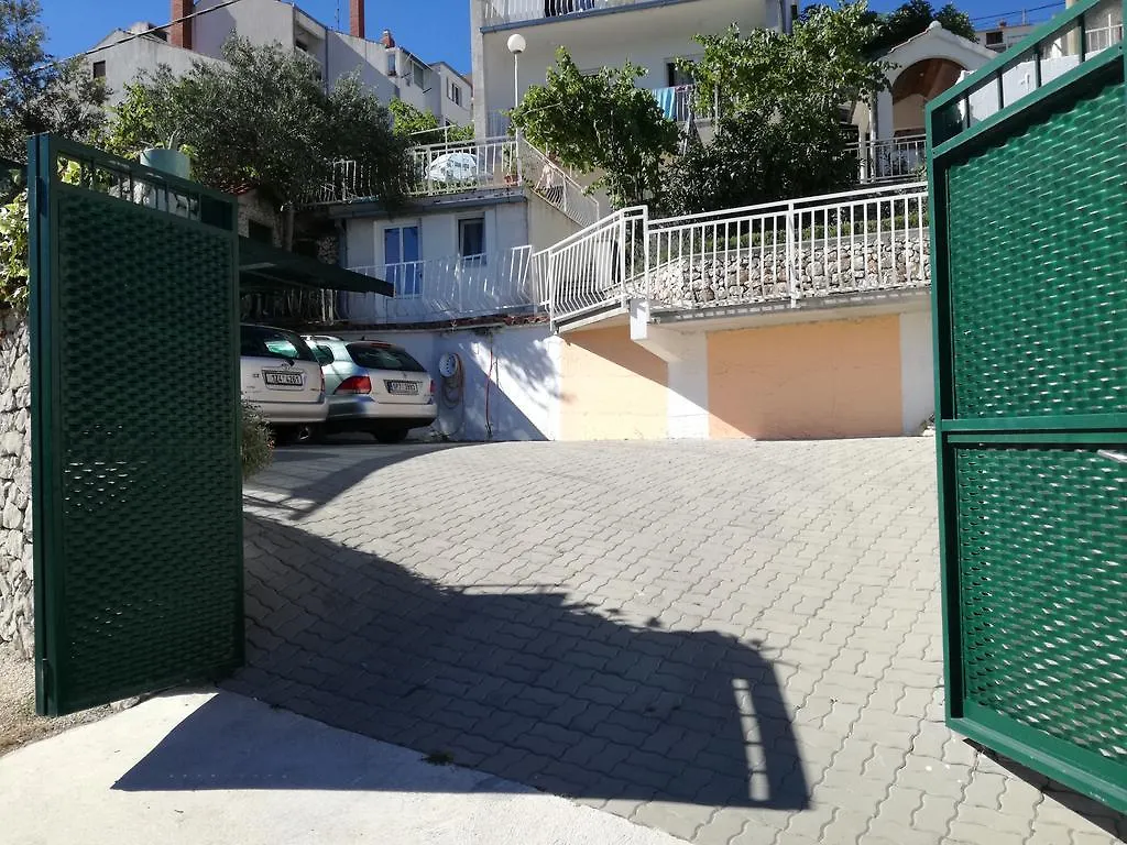 Apartments Dragan Trogir